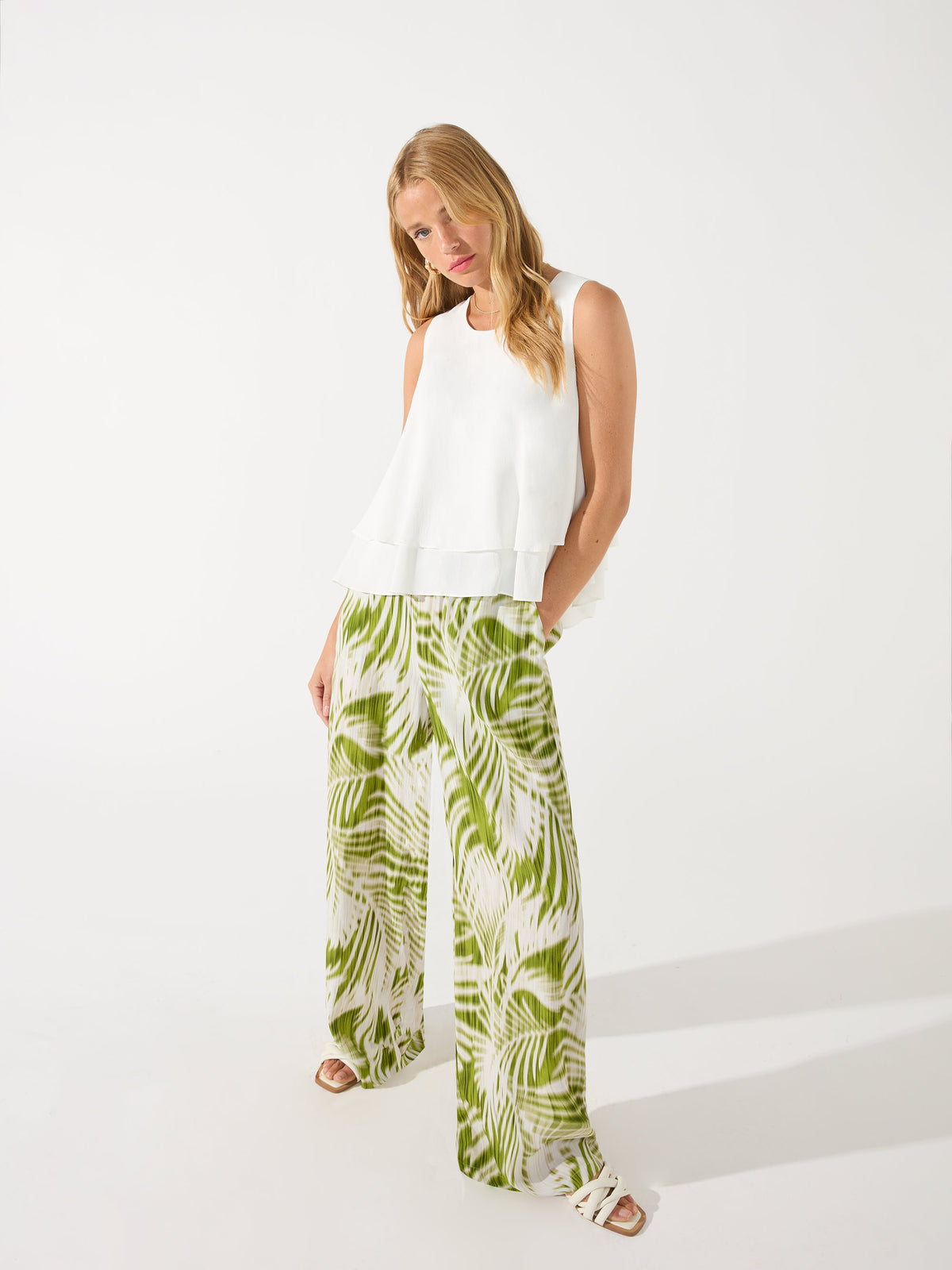 Petite Green Palm Print Wide Leg Trousers