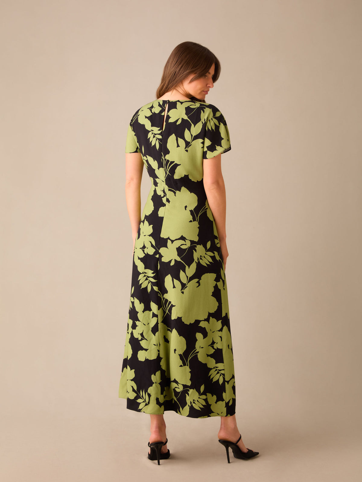 Petite Victoria Green Floral Print Flutter Sleeve Dress