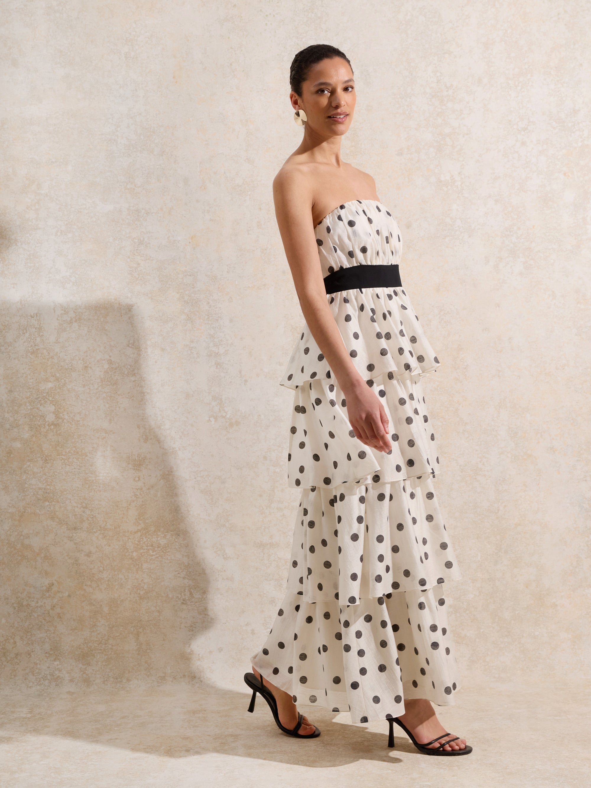 Claudia Black and White Polka Dot-Print Tiered Dress – Ro&Zo