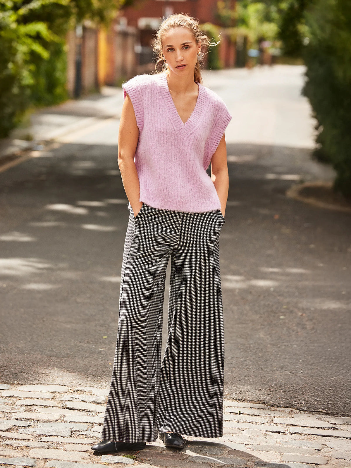 Lilac V-Neck Knit Vest with Wool and Alpaca