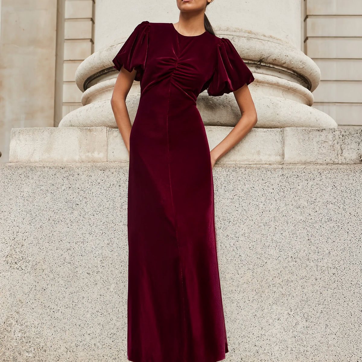 Jessie Plum Velvet Puff Sleeve Dress – Ro&Zo
