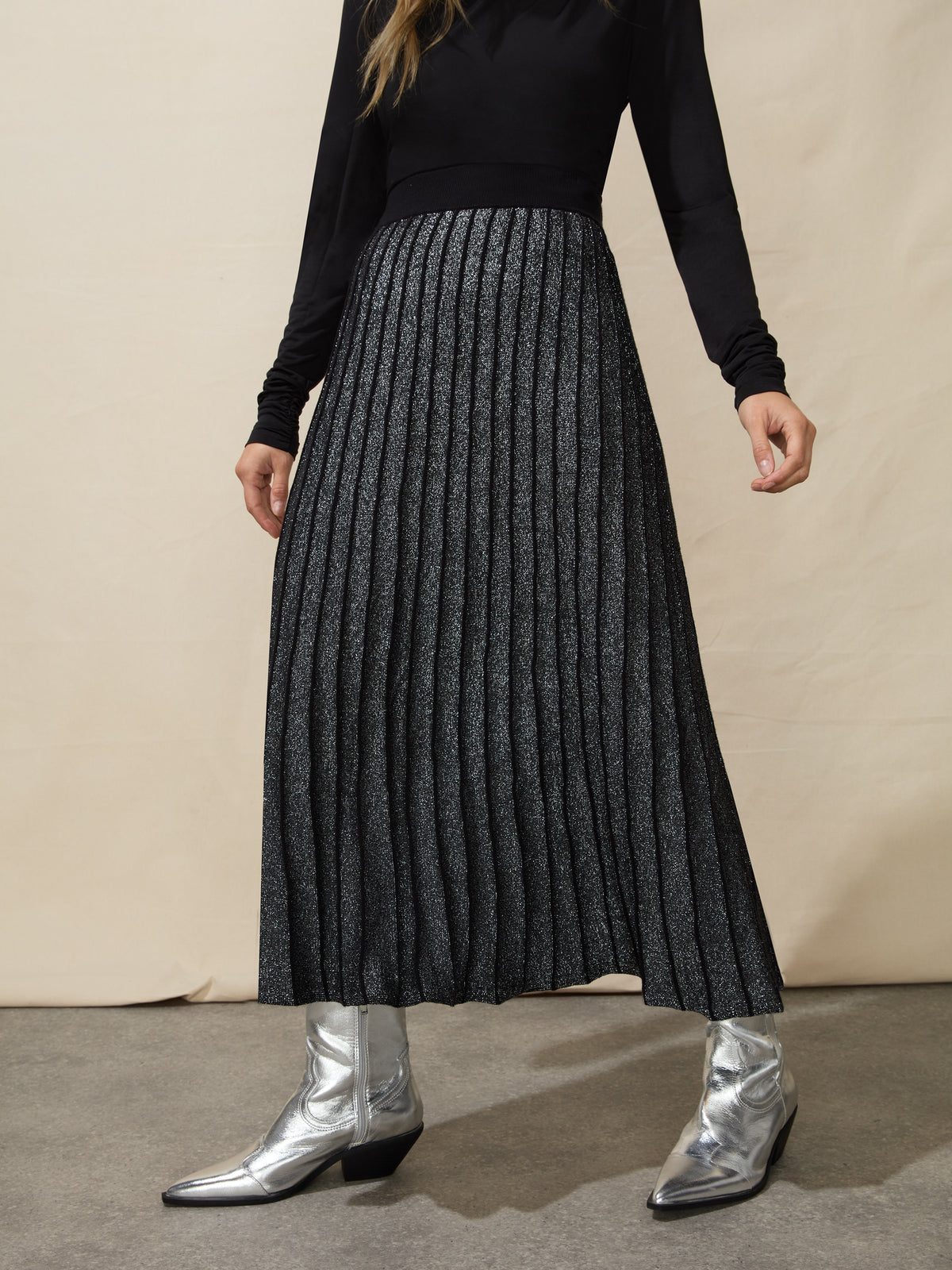 Black Metallic Knit Pleated Skirt