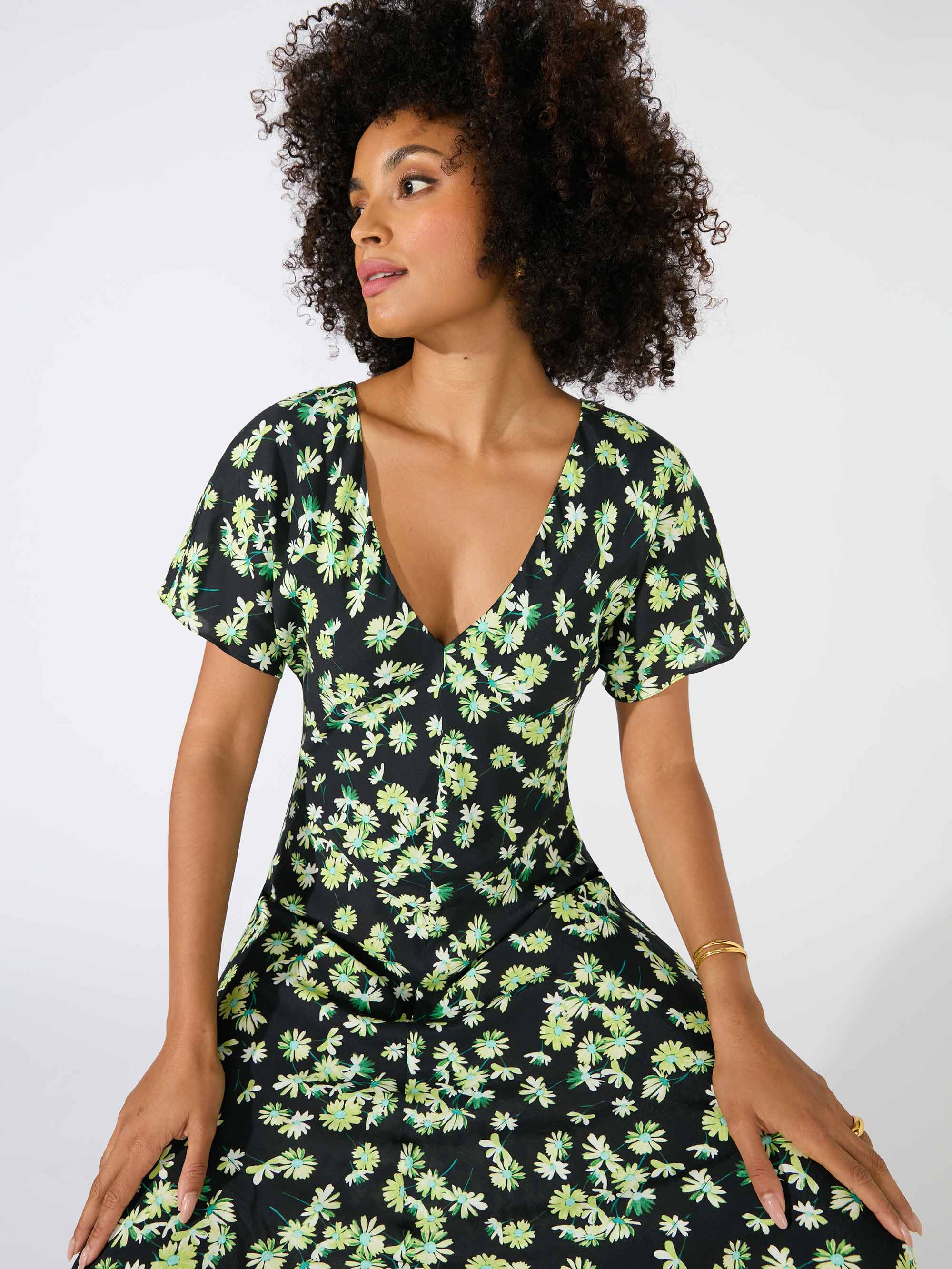 Green hot sale daisy dress