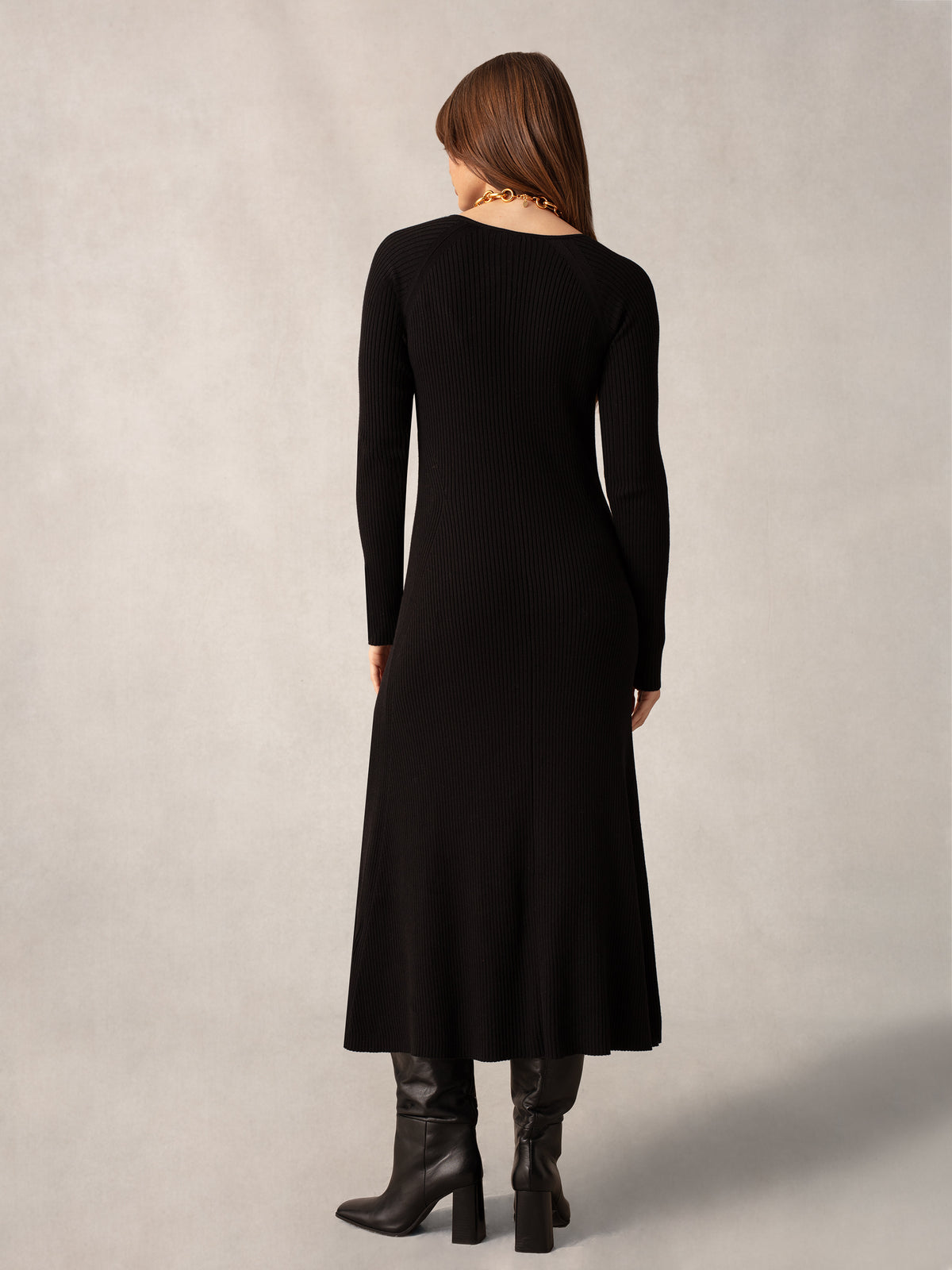 Black Rib Knit Sweetheart Neckline Midi Dress