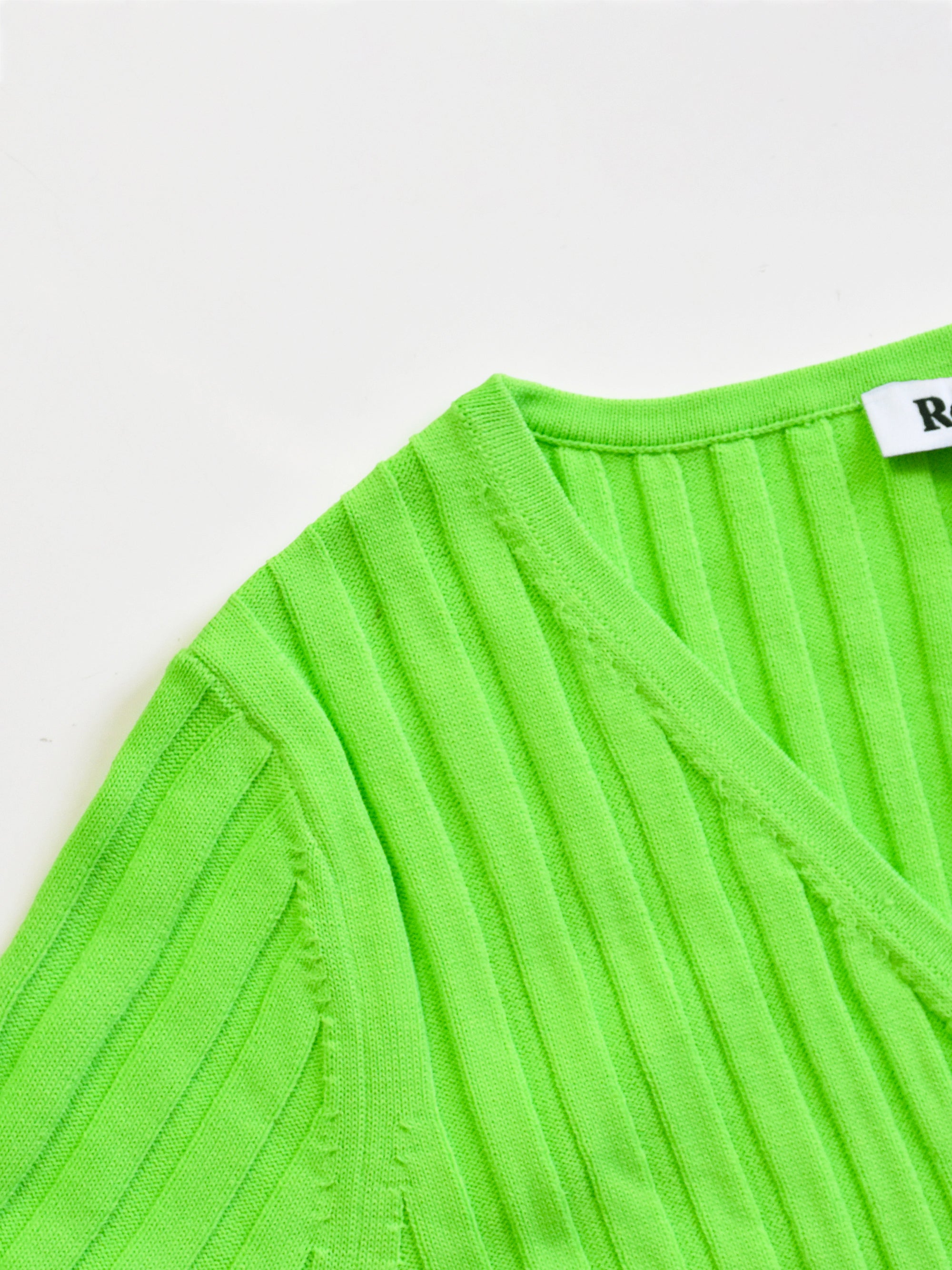 Lime Wide Rib Knit V-Neck Maxi Dress – Ro&Zo