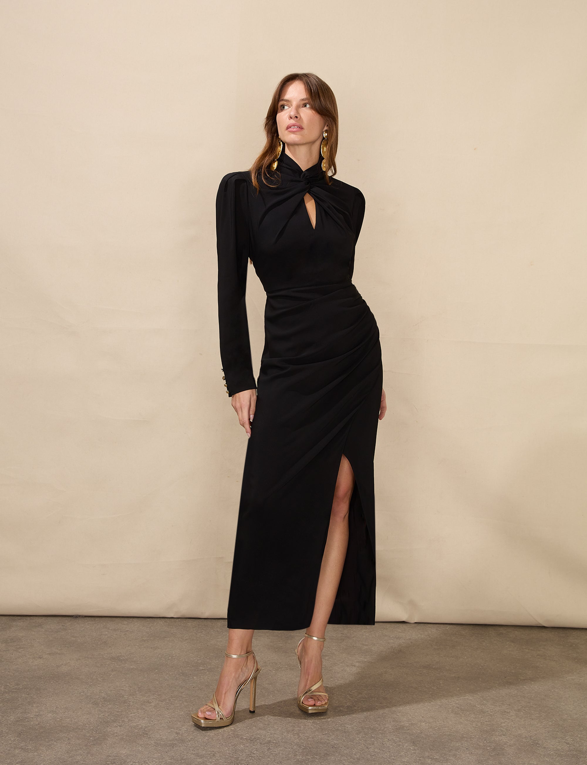 Long black 2024 crepe dress