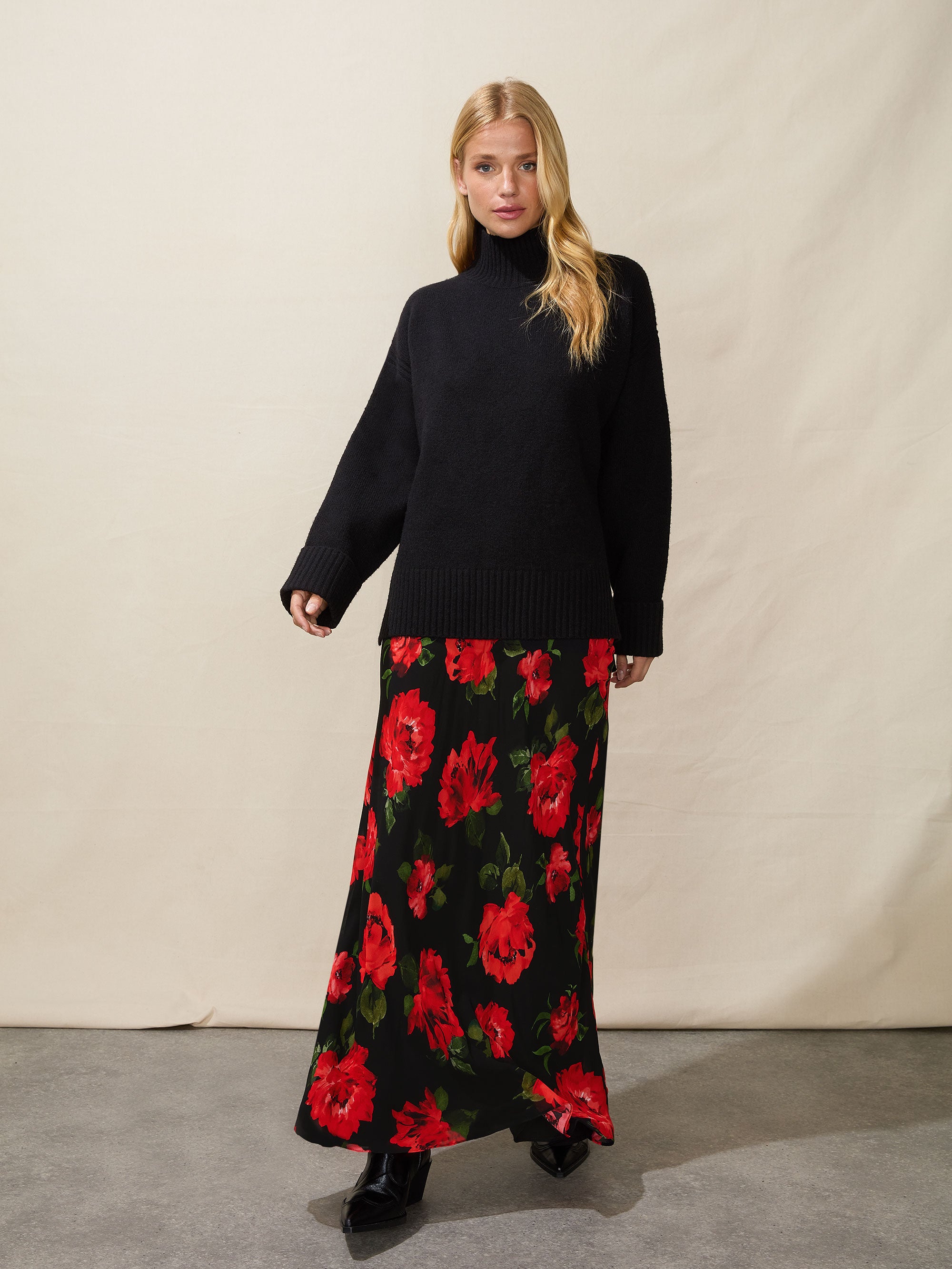 Red Rose Print Skirt – Ro&Zo