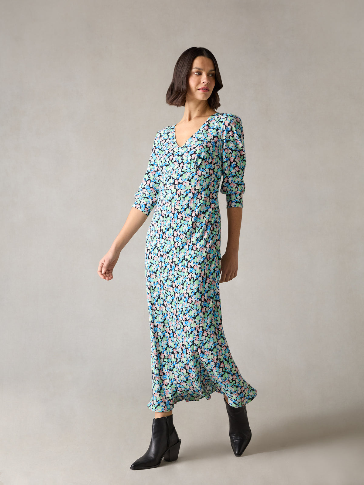 Petite Multi Blurred Daisy Print V-Neck Midi Dress