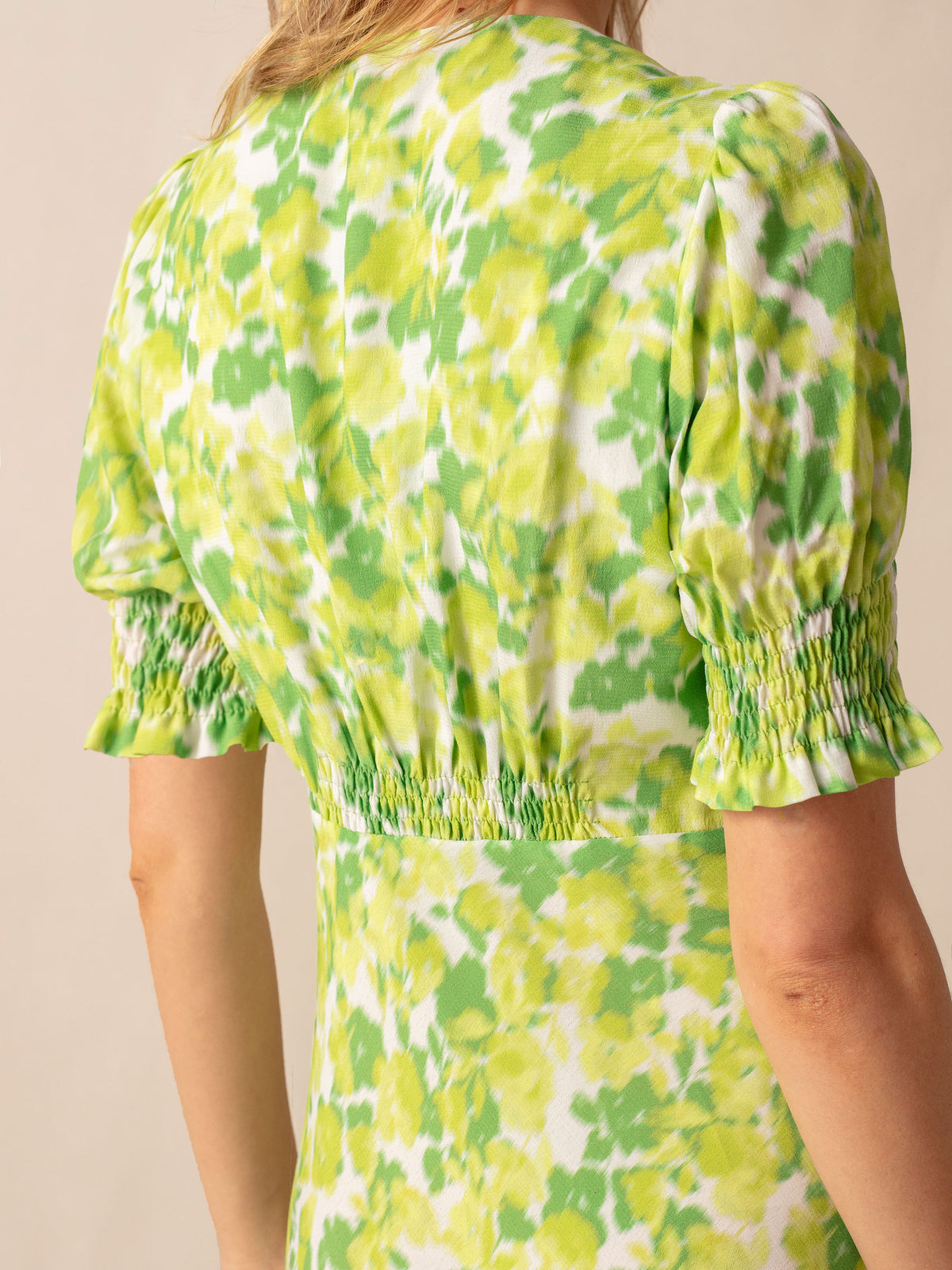 Green Botanical Floral Print Shirred Cuff Midi Dress