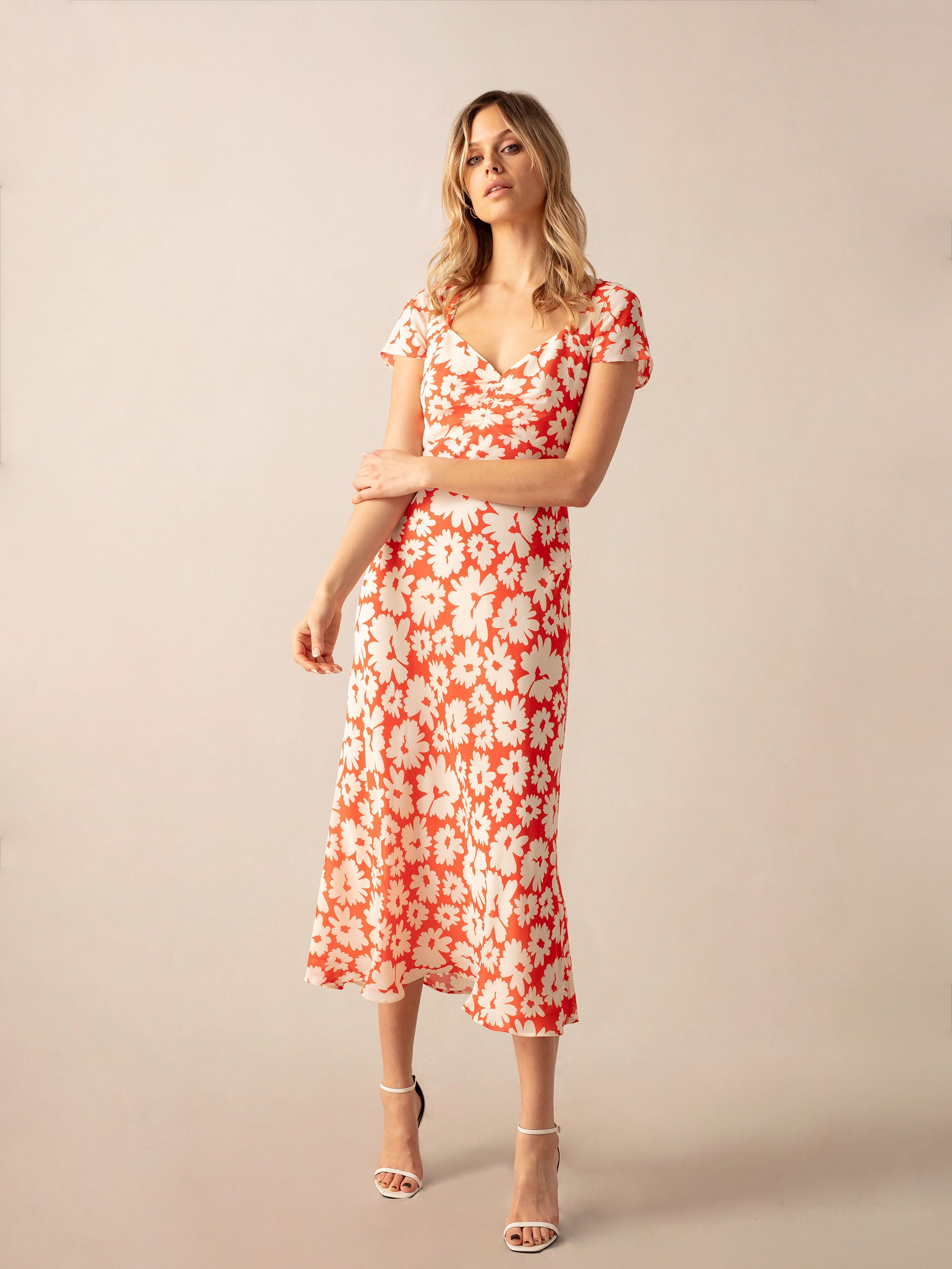 Red Daisy Print Sweetheart Neckline Midi Dress Ro Zo