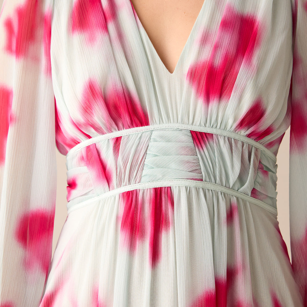 Petite Stephanie Pink Blurred Floral Midaxi Dress – Ro&Zo