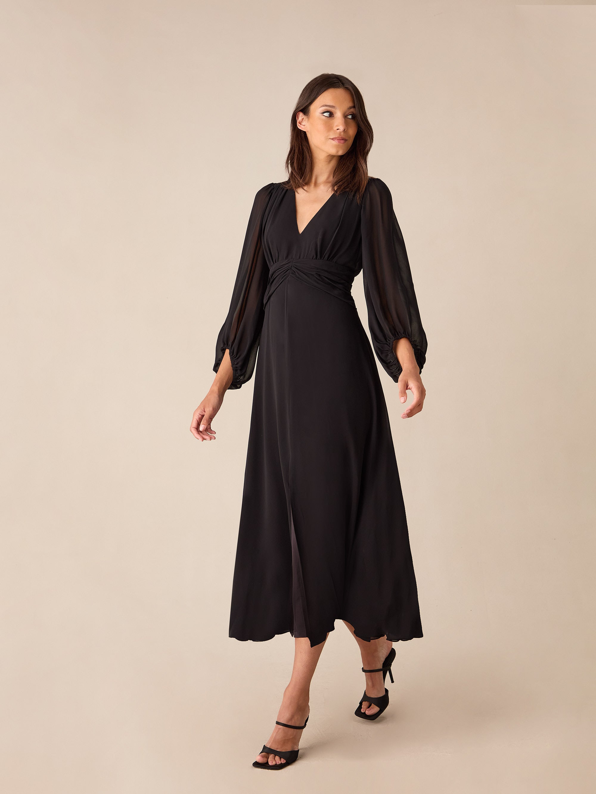 Black Ruched Waist Dress – Ro&Zo