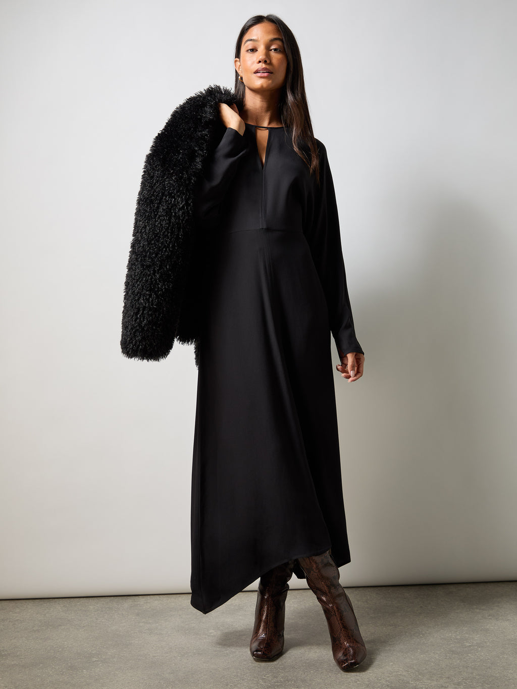 Petite Crepe Keyhole Midi Dress