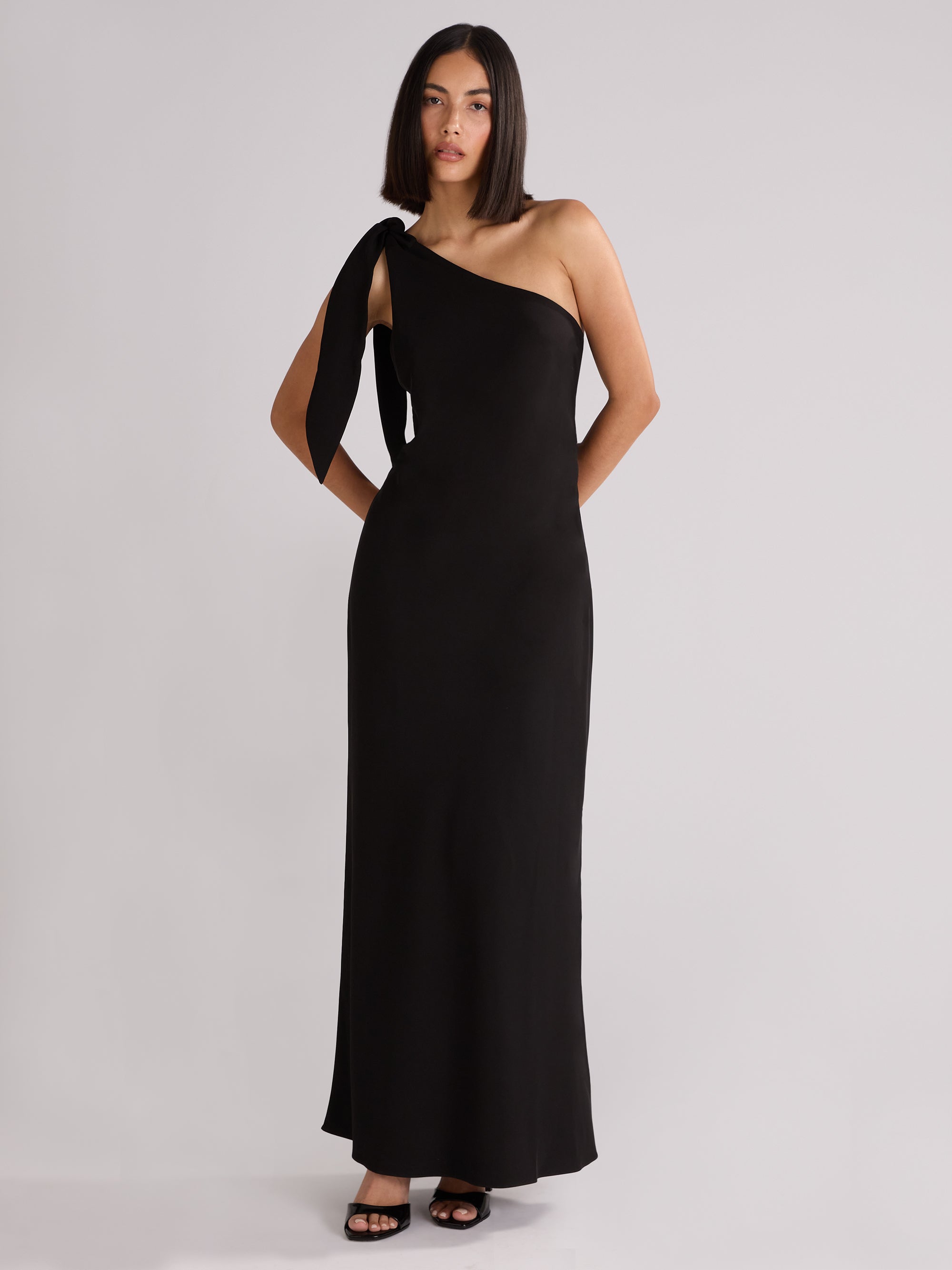 むーんfrankygrowBEAR CUT JQ GOWN BLACK DSC00732_92f8575d-6b17-4df0-