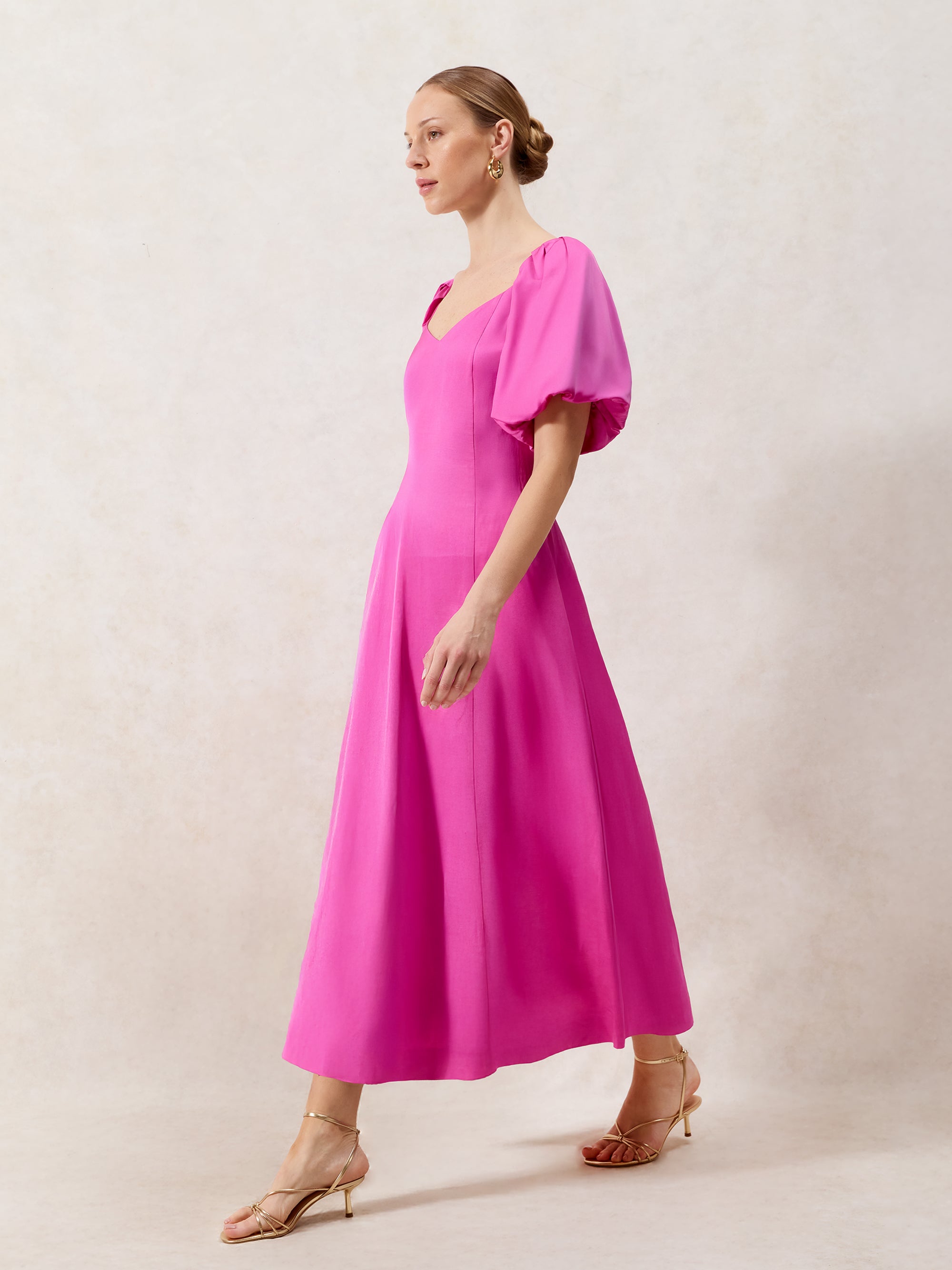 Yasmin Pink Gathered-Sleeve Maxi Dress – Ro&Zo