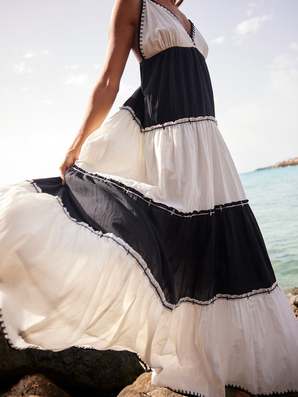 Mono Colourblock V Neck Maxi Dress
