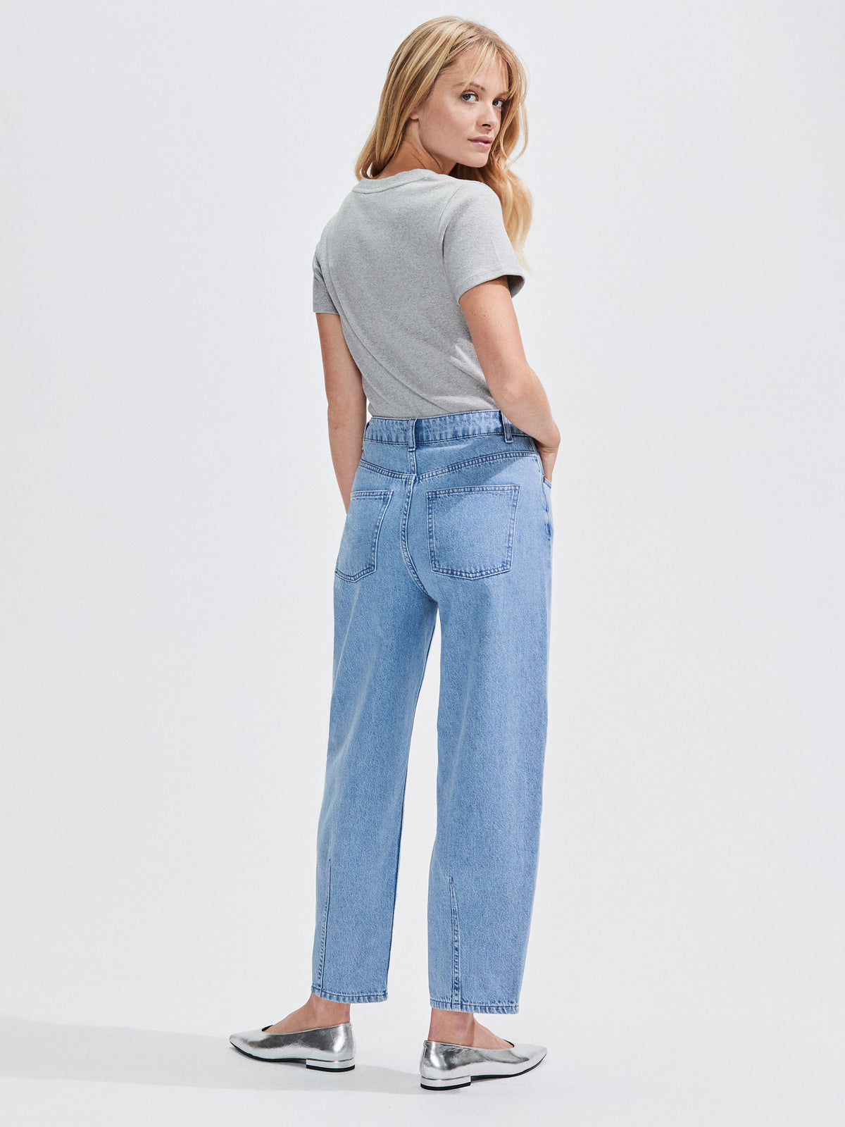 Petite Blue Mid-Rise Barrel Leg Denim Jeans