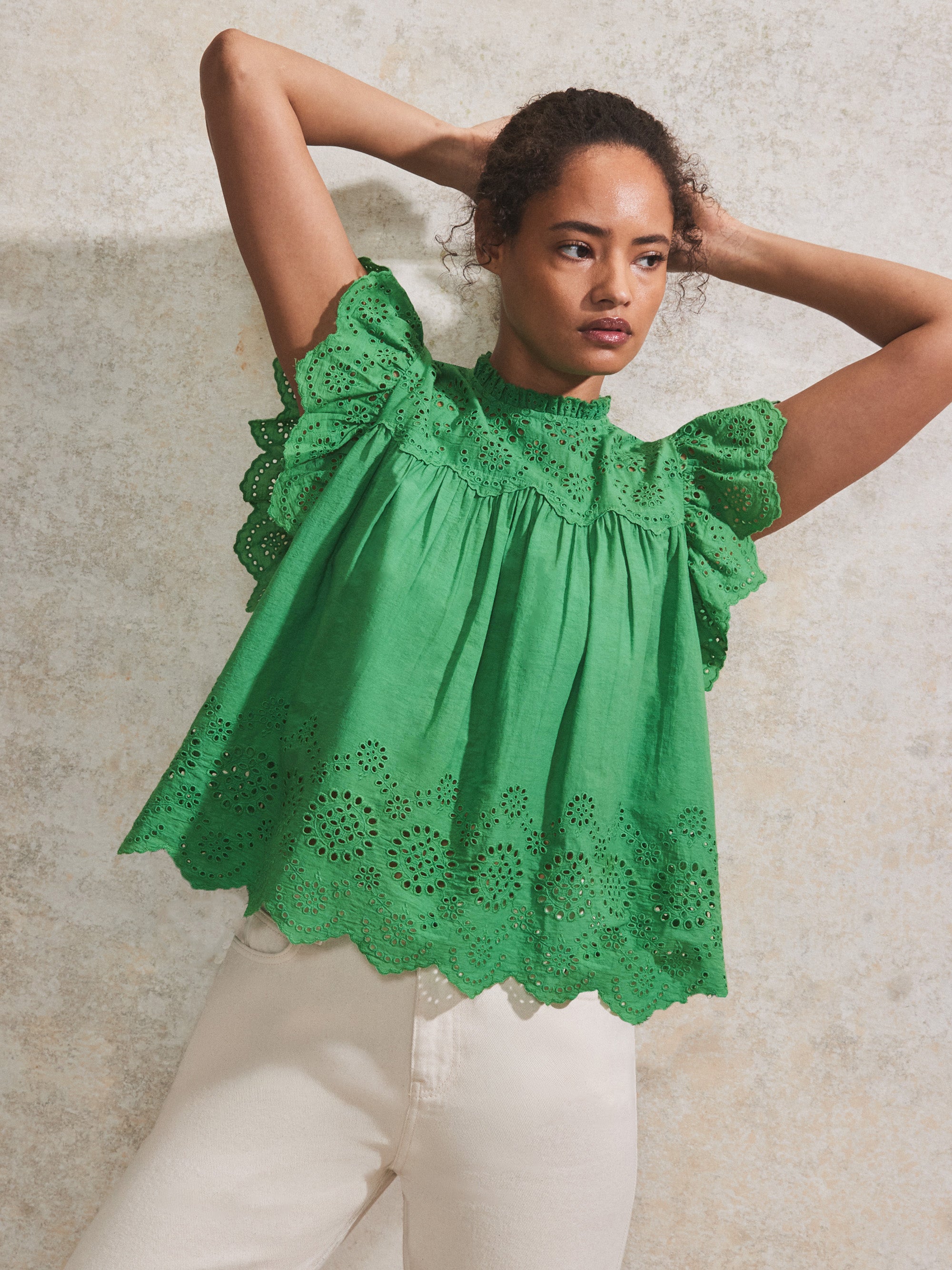Green Broderie Flutter Sleeve Top – Ro&Zo