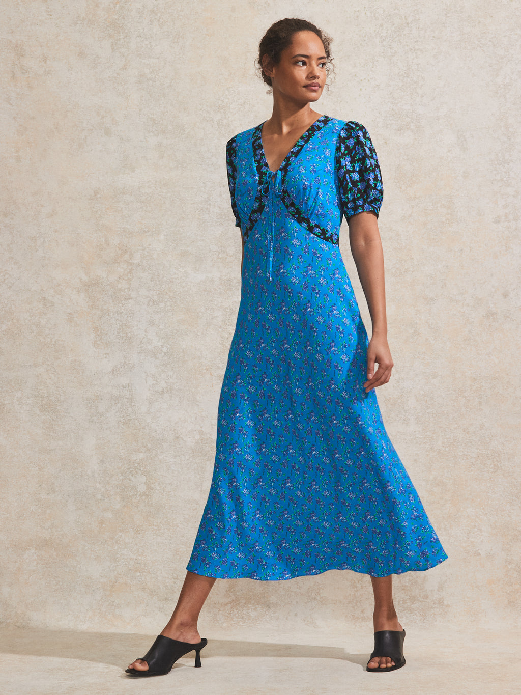 Contrast Ditsy Print Puff Sleeve Midi Dress