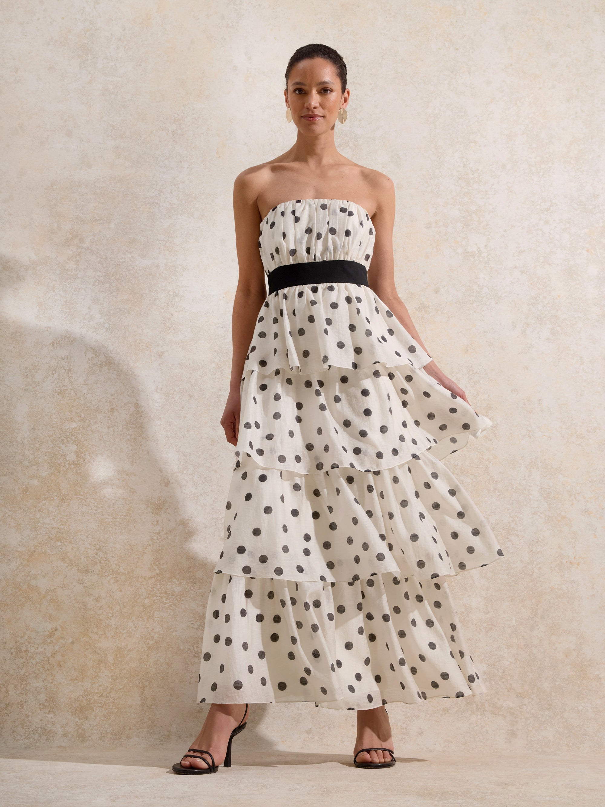 Claudia Black and White Polka Dot-Print Tiered Dress – Ro&Zo