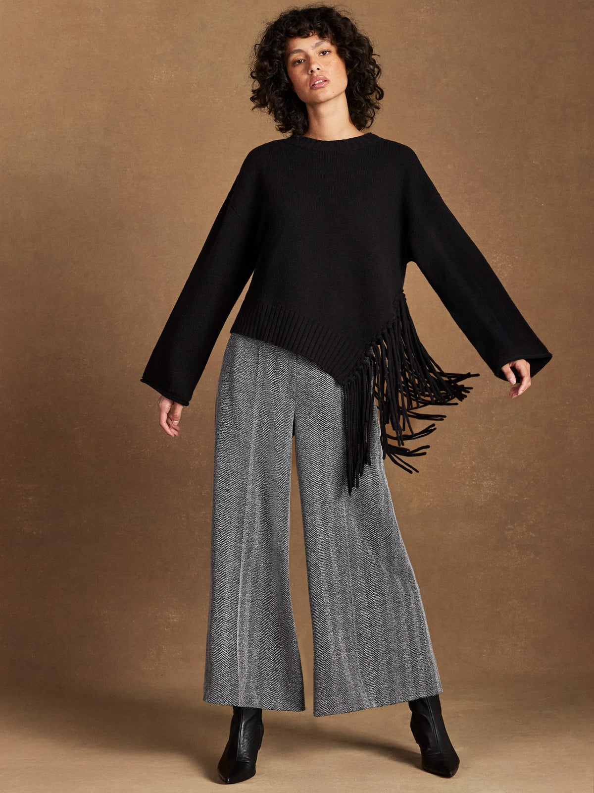 Black Asymmetric Fringed Jumper with Wool