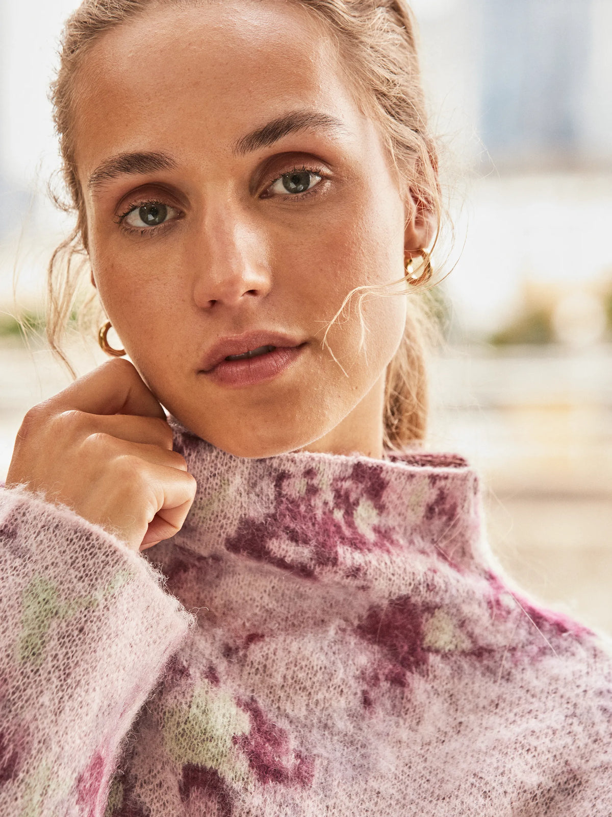 Abstract Floral Jacquard Knit Jumper with Wool and Alpaca