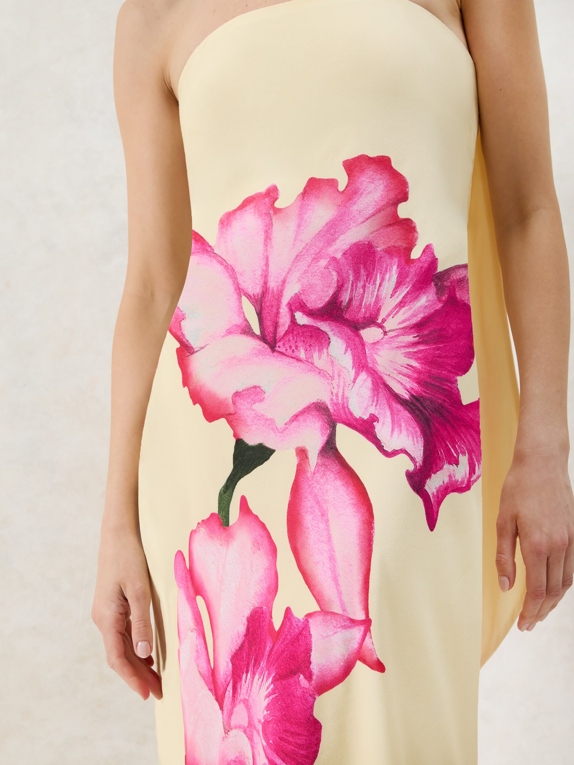 Petite Aurora Yellow Floral Scarf Detail Bandeau Dress – Ro&Zo