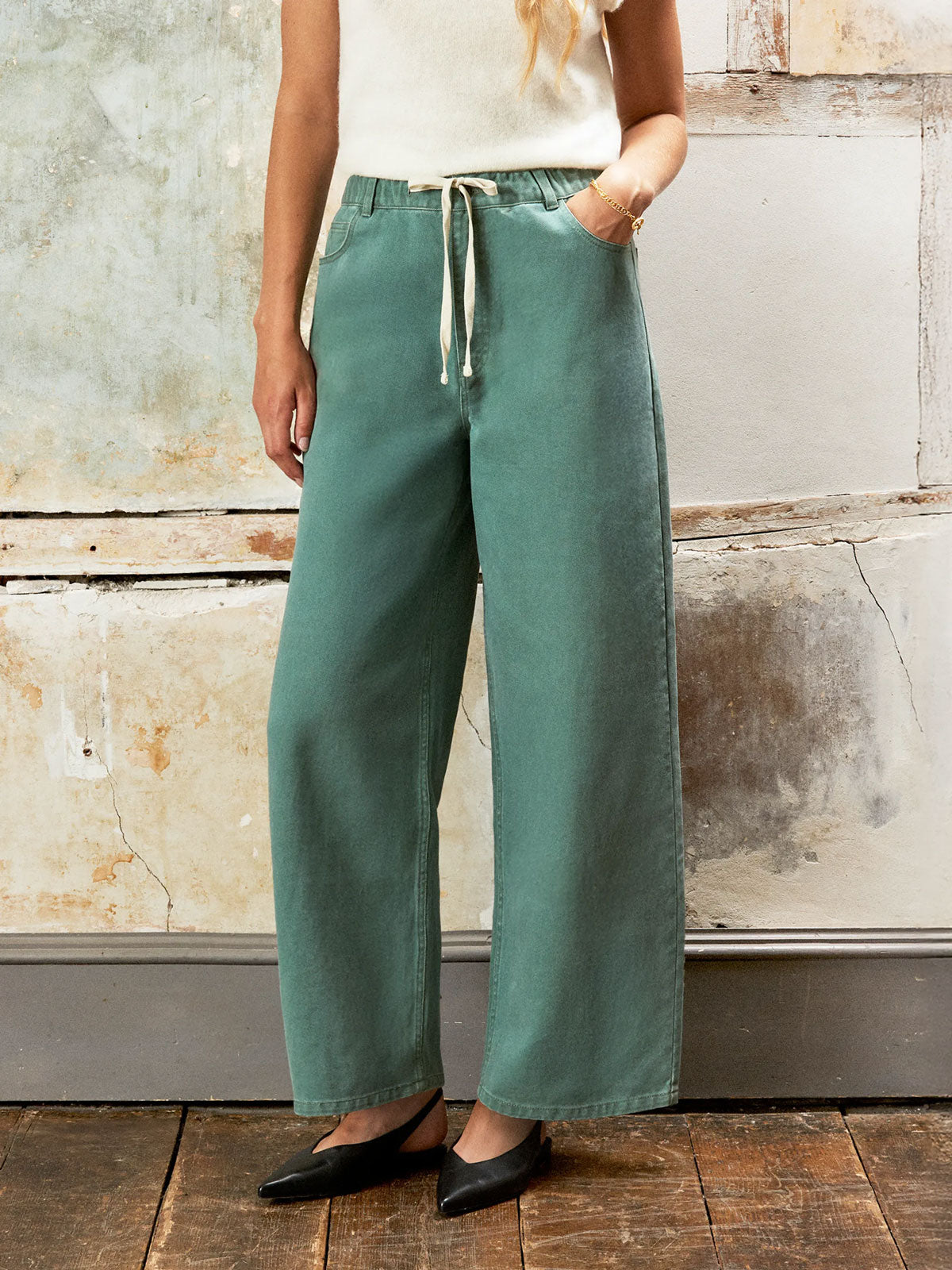 Drawstring-Waist Barrel-Leg Jeans