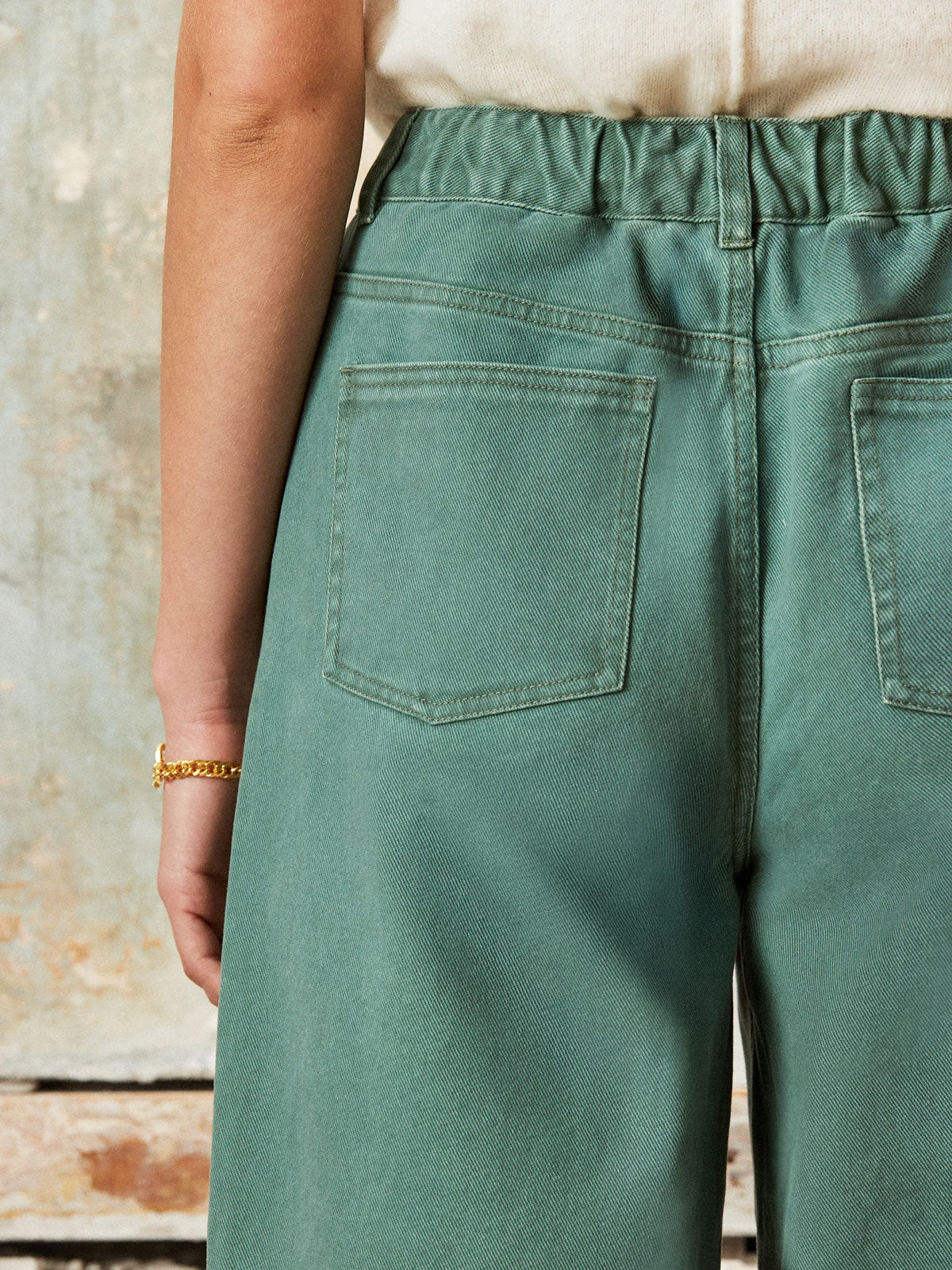 Sage Drawstring-Waist Barrel-Leg Jeans – Ro&Zo