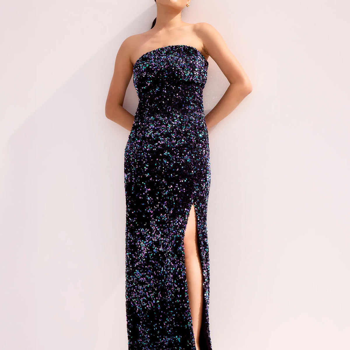 Petite Blair Blue Sequin Bandeau Maxi Dress – Ro&Zo
