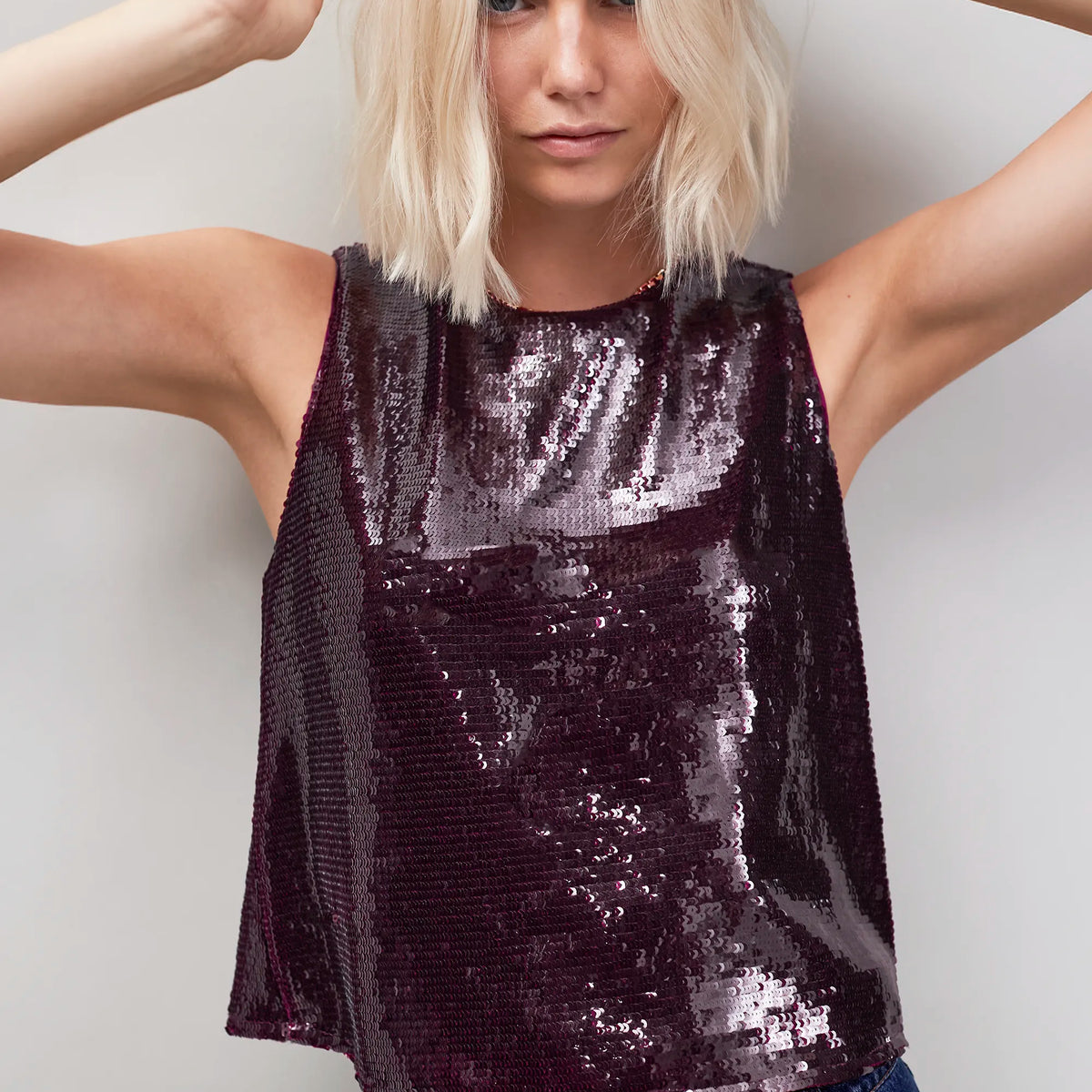 Burgundy Sequin Shell Top – Ro&Zo