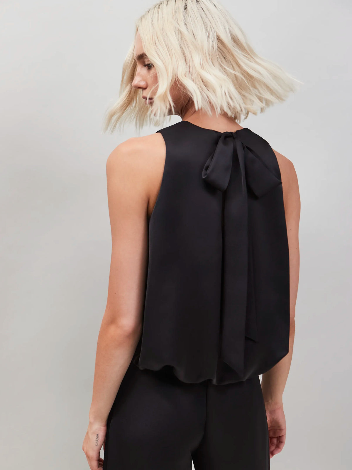Black Bubble Hem Top
