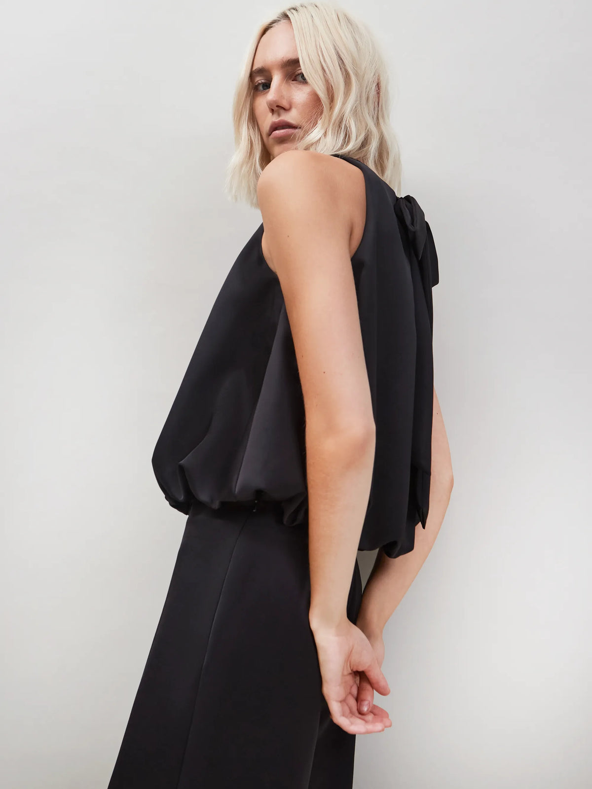 Black Bubble Hem Top