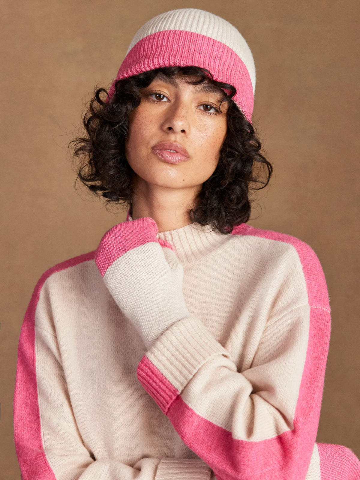 Pink Colour Block Mittens With Cashmere