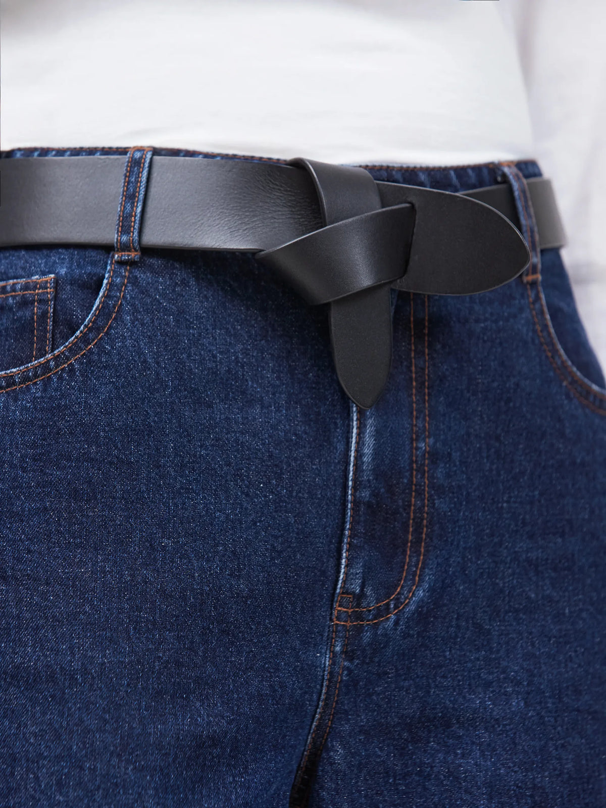 Black Knot Leather Belt