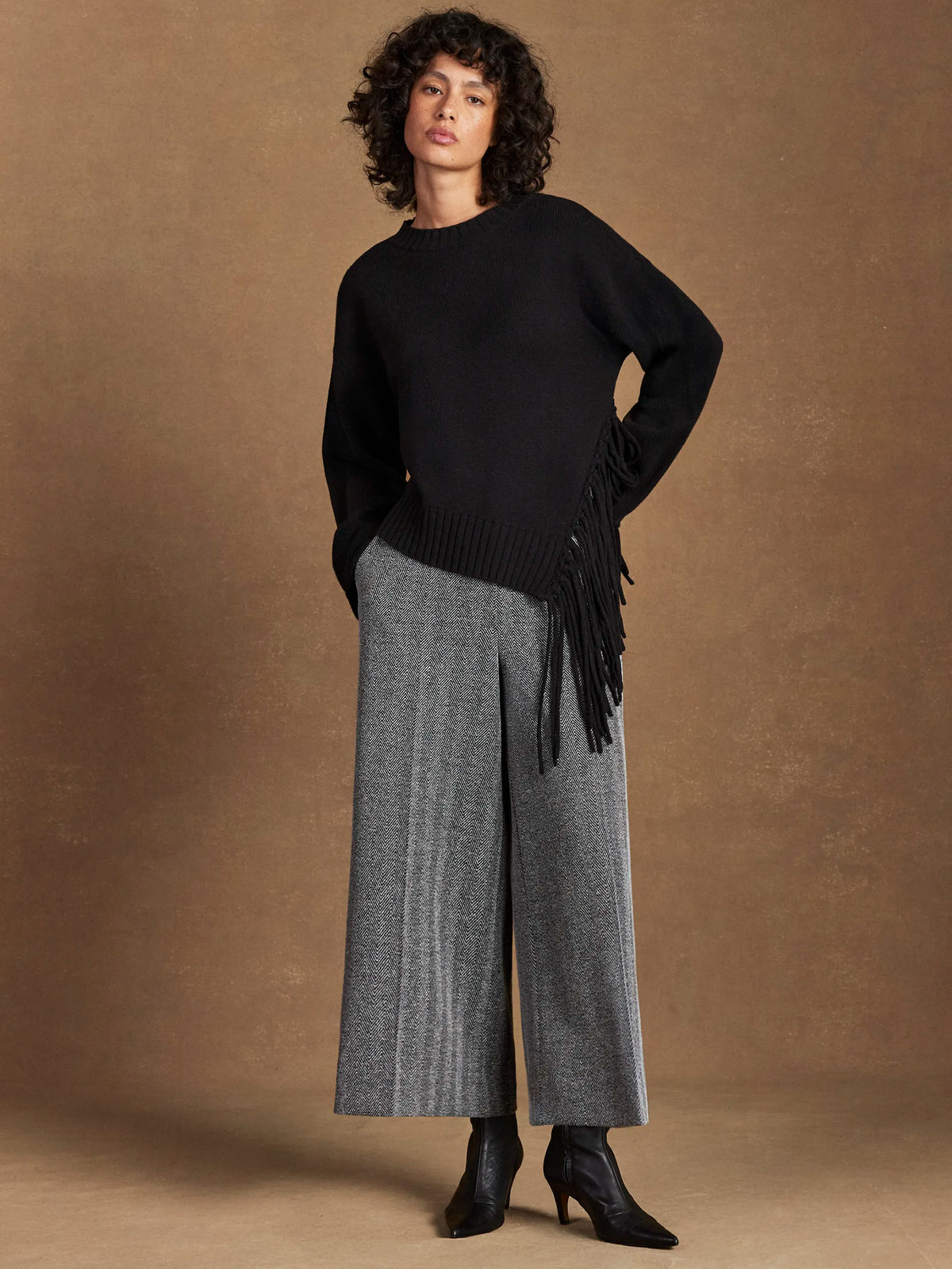 Black Asymmetric Fringed Jumper with Wool