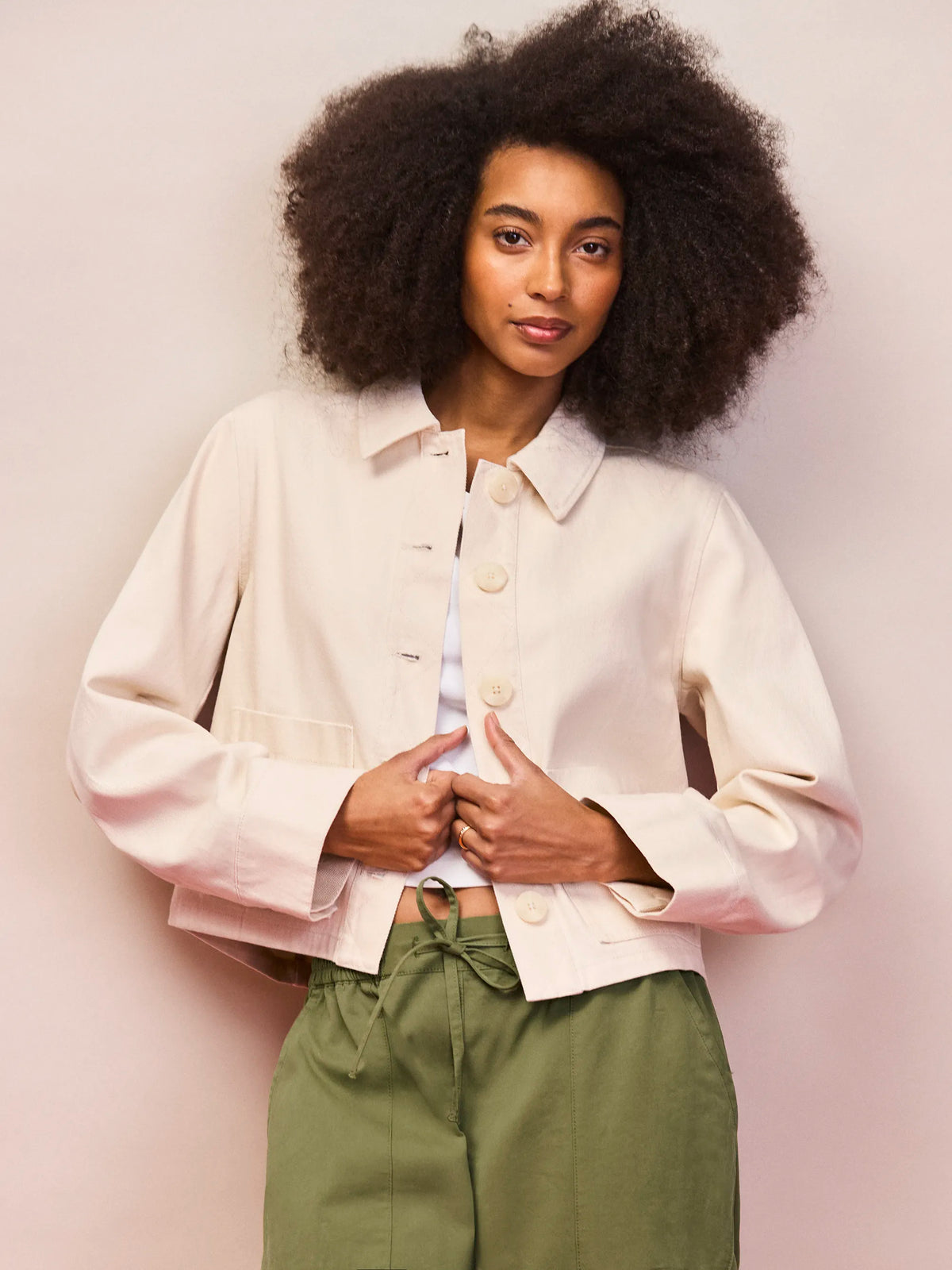 Ecru cotton twill cropped denim jacket with button front