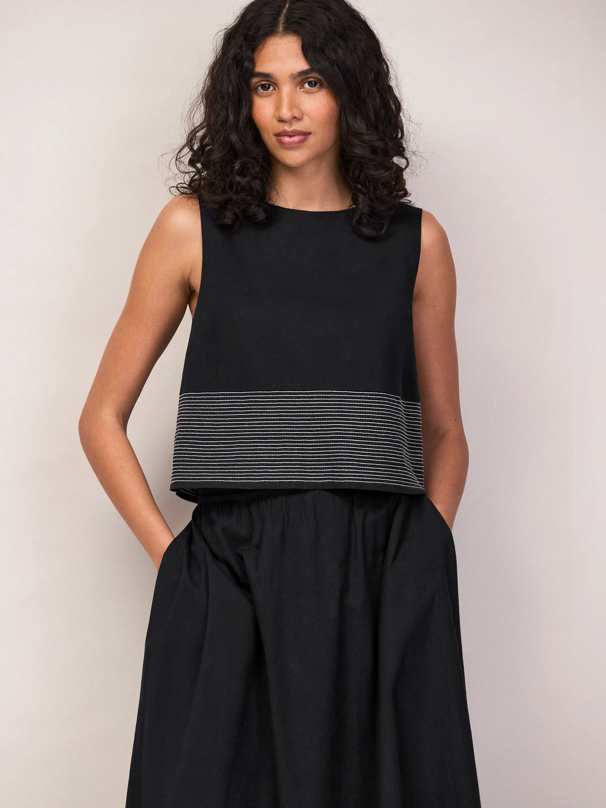Black Cotton Contrast-Stitch Shell Top