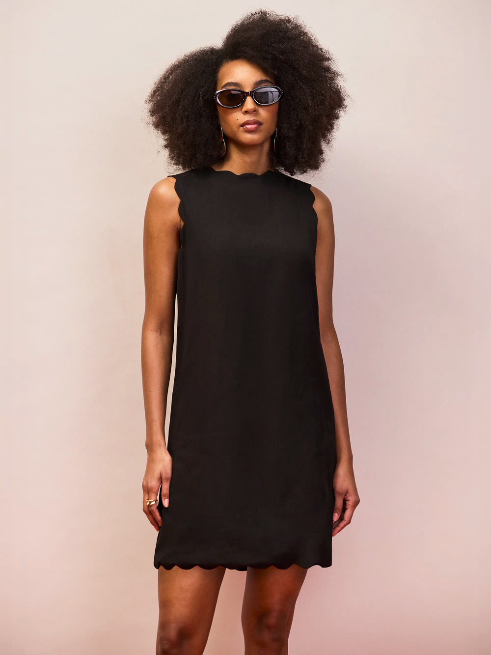 Petite Black Scallop Edge Mini Dress With Linen – Ro&Zo