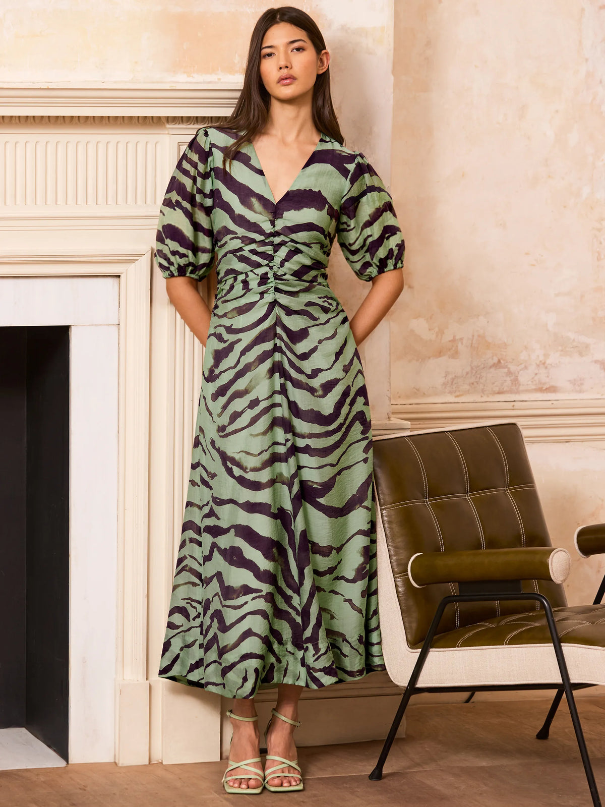 Petite Chloe Green Zebra Print Puff Sleeve Dress