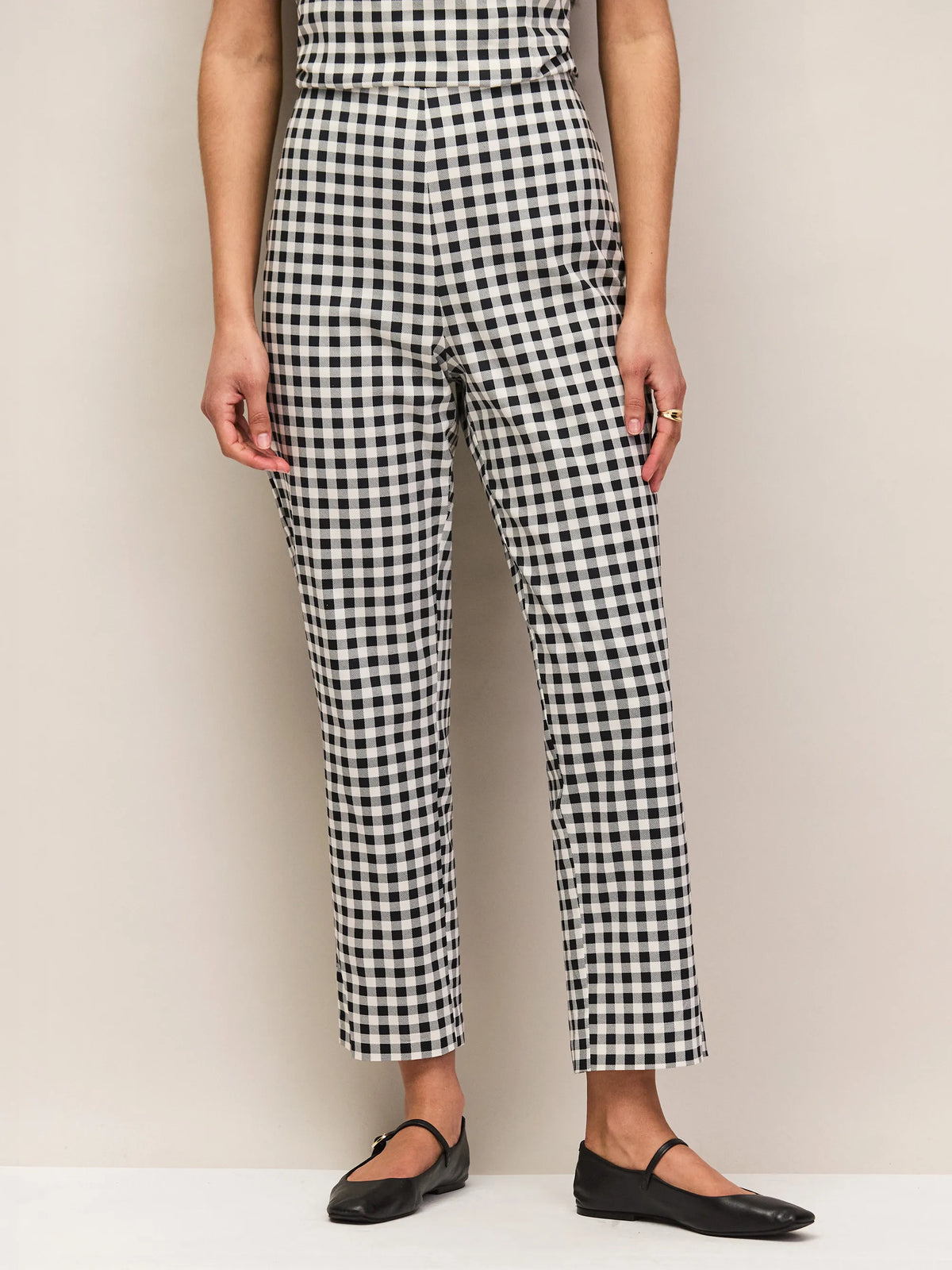 Petite Black And Ivory Gingham 7/8 Cotton Capri