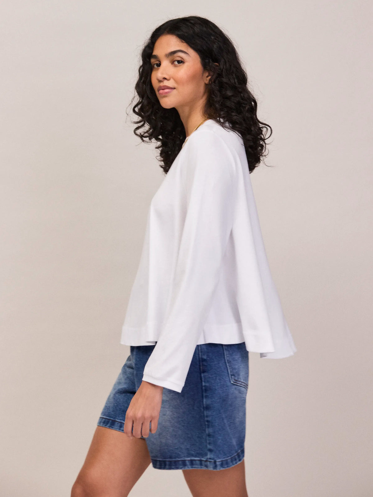 White Hi-Lo Hem T-Shirt