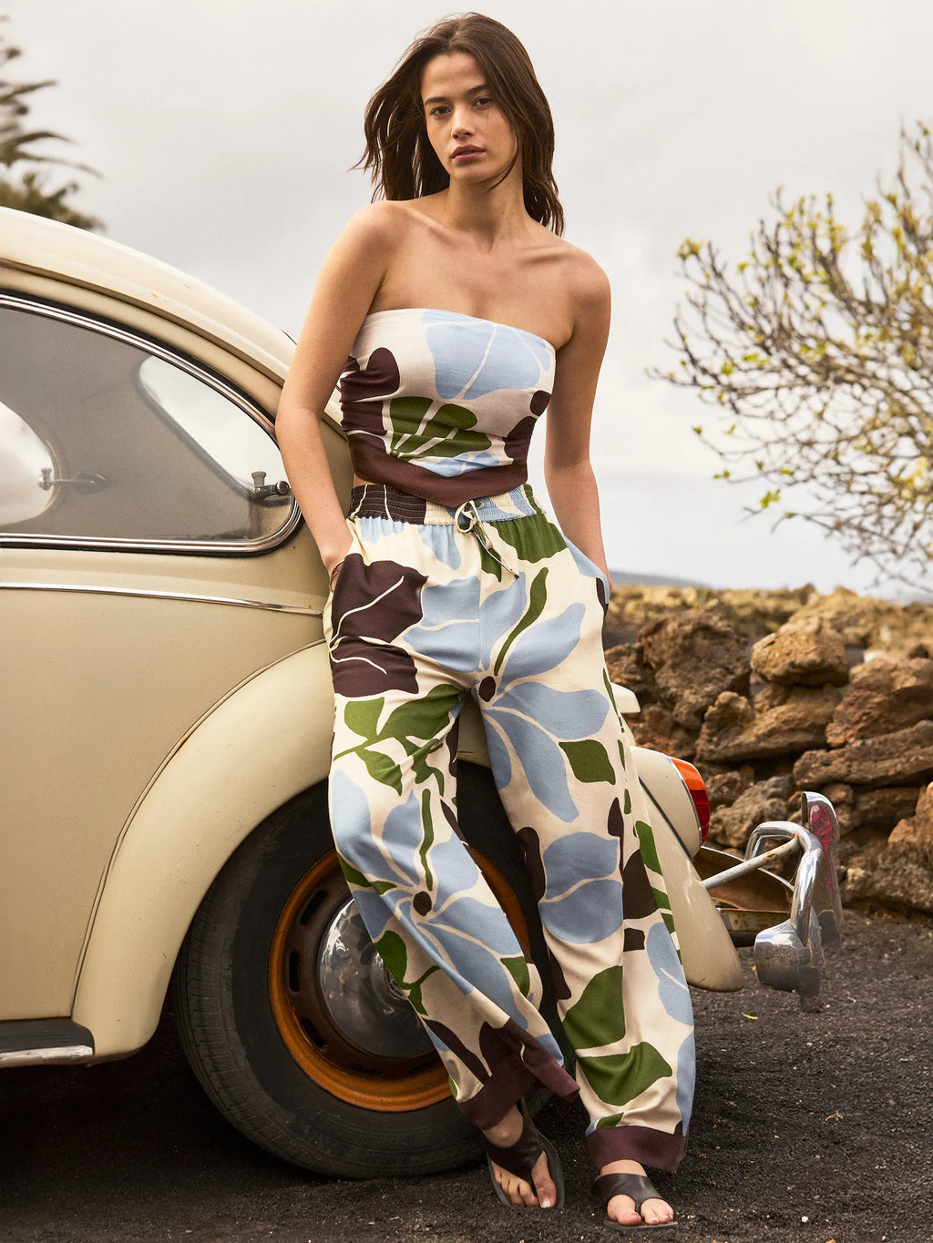 Petite Capri Floral Print Trousers