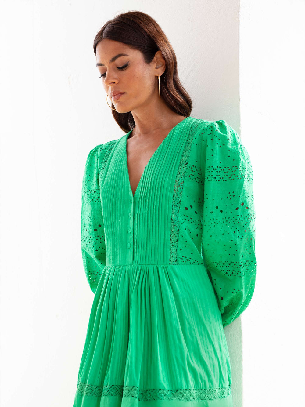 Green Pintuck Detail Broderie Midi Dress – Ro&Zo