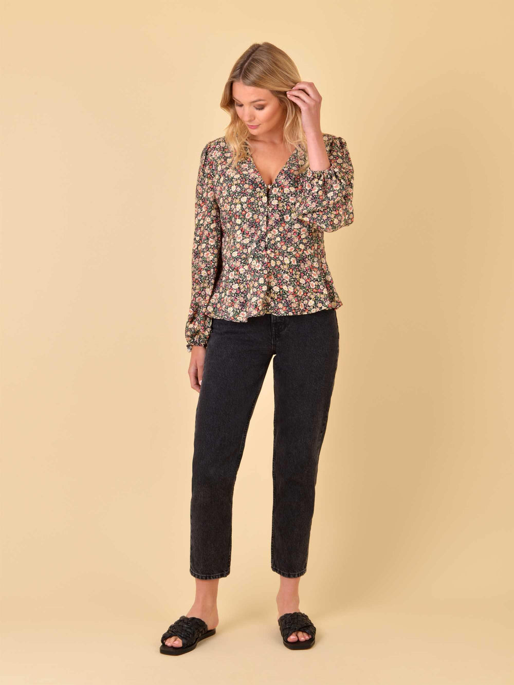 Meadow Floral Button Front Top - Ro&Zo