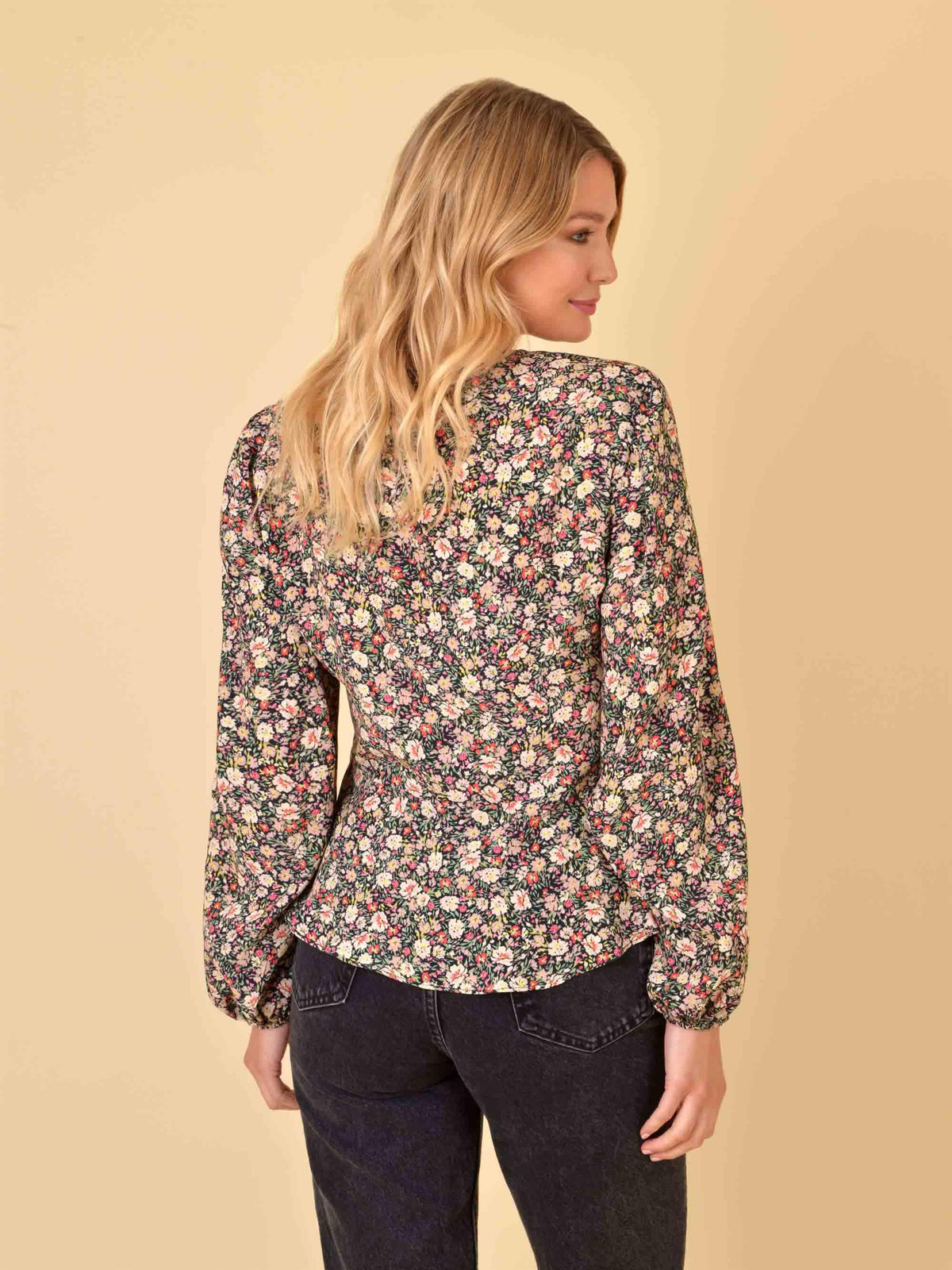 Meadow Floral Button Front Top - Ro&Zo