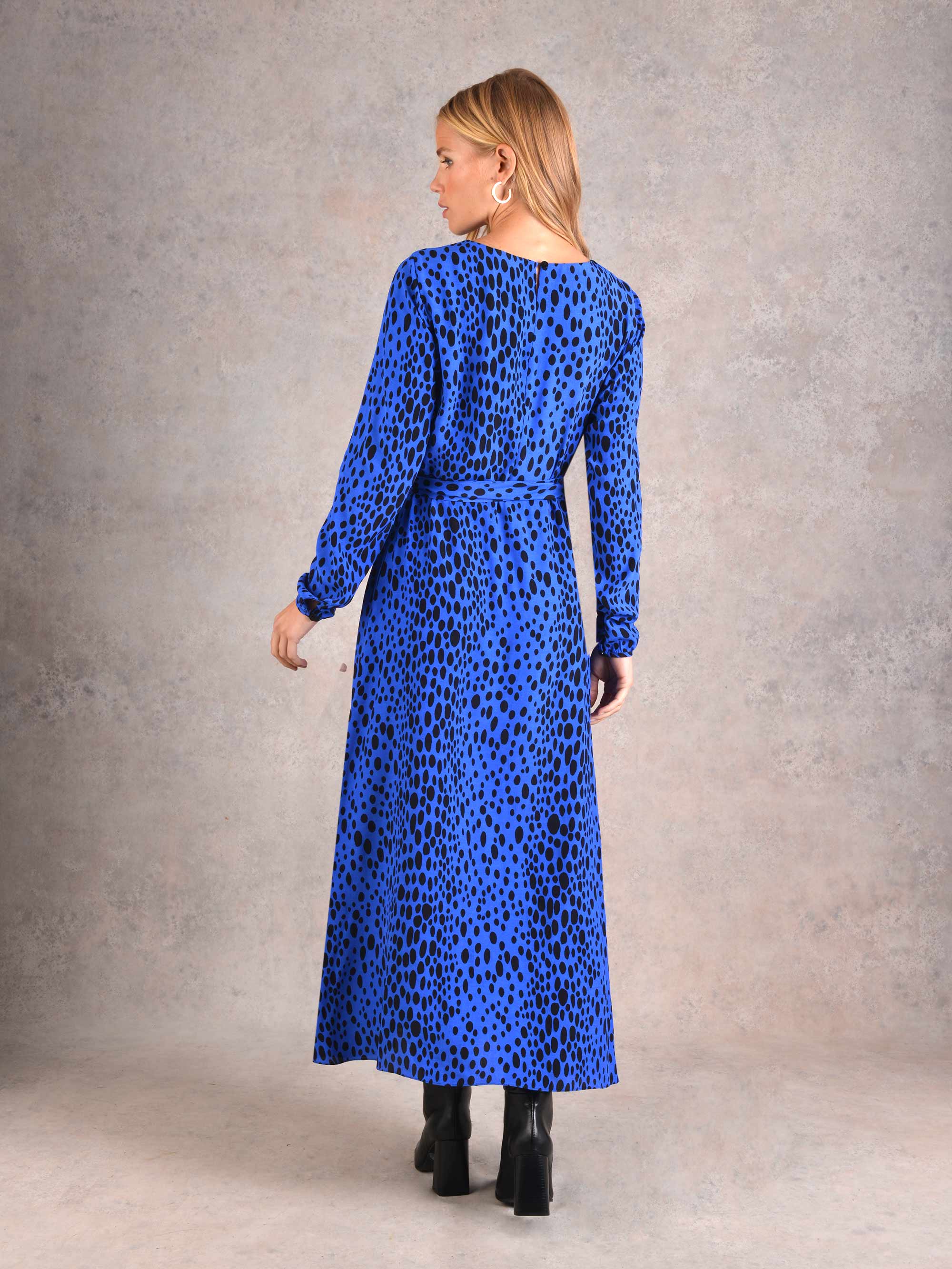 Blue and white leopard clearance print dress