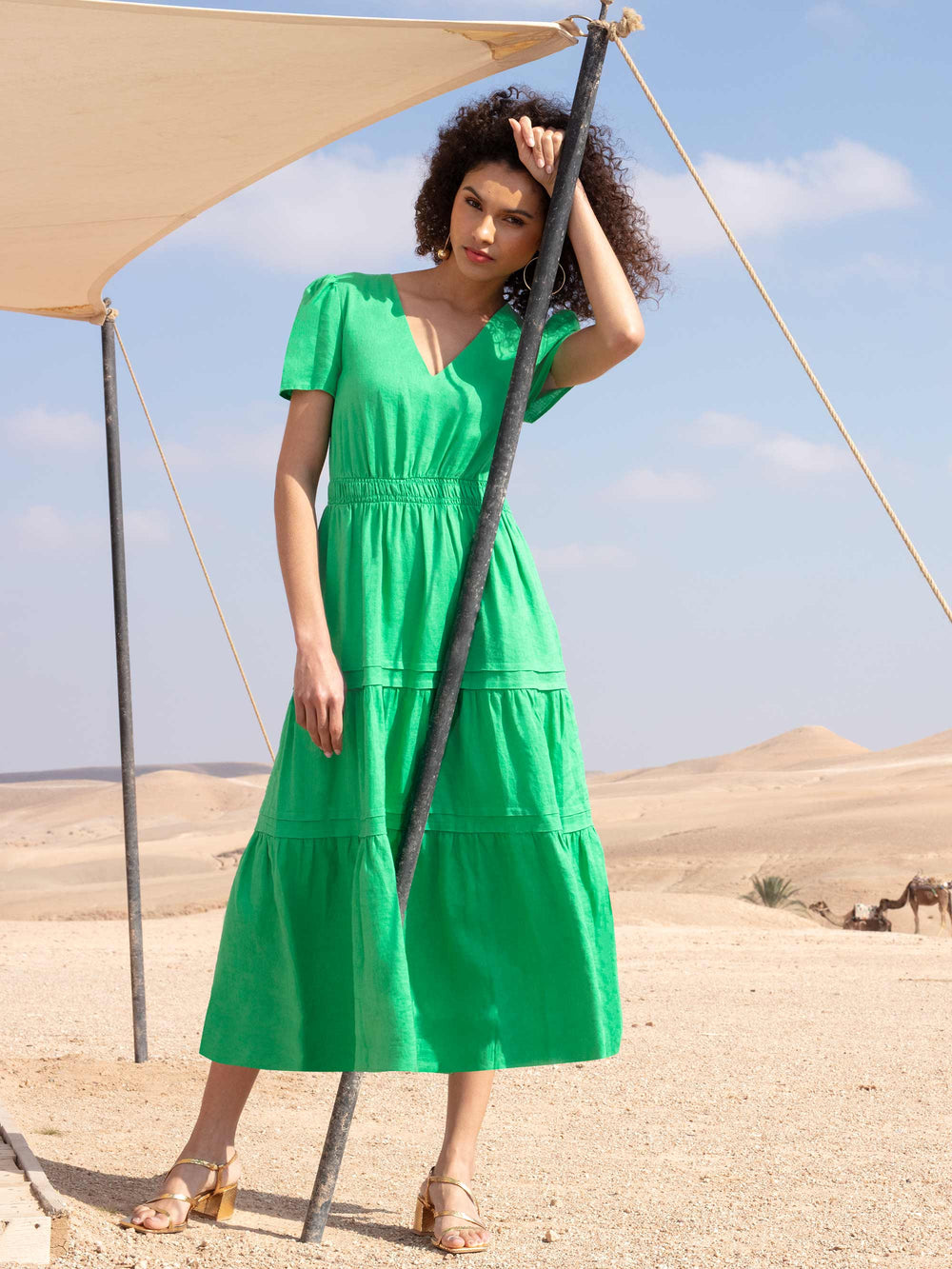 Linen Shirred Waist Midi Dress – Ro&Zo
